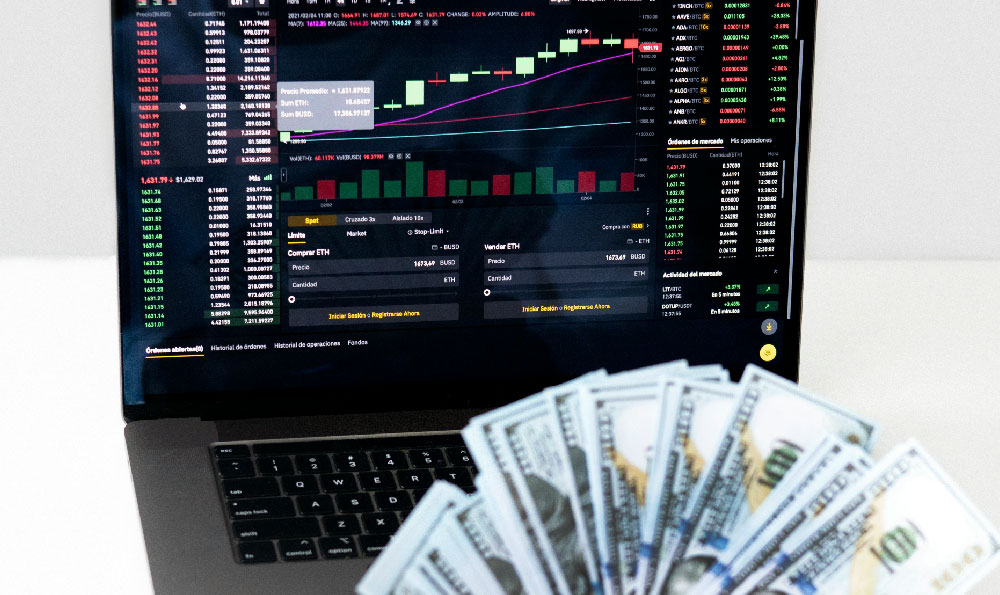 Hedge Funds: How Can You Invest, and Should You?
