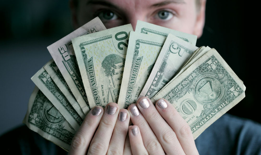 How do singers earn a living, and what are their income streams?
