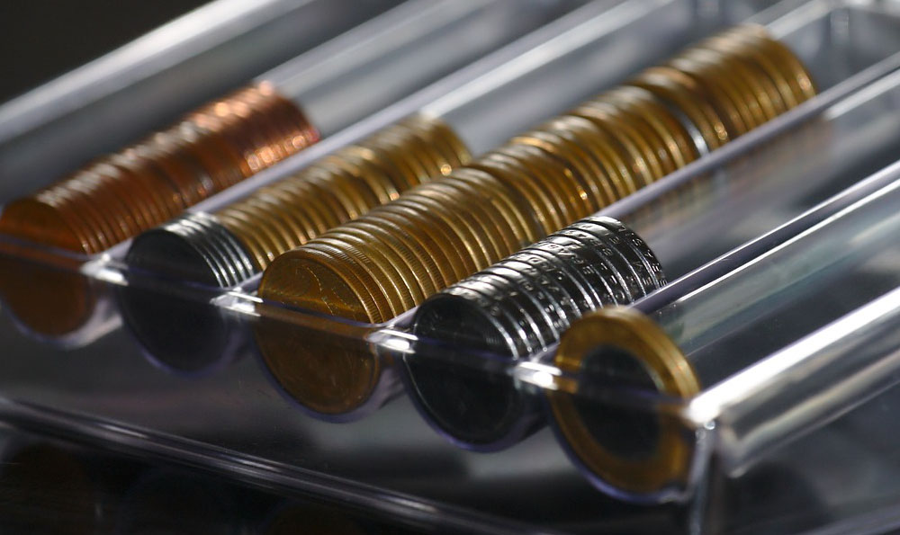 How do I start an investment company? And what does it take?
