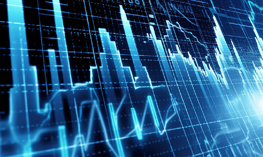 What is the average hourly rate for lawyers?