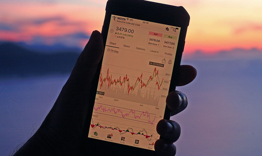 Investing in Gold Online: Where and How?
