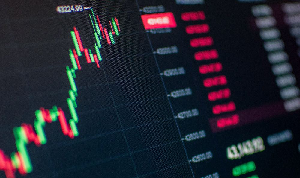 Investing in Compound Interest: What is it and How Do You Do It?
