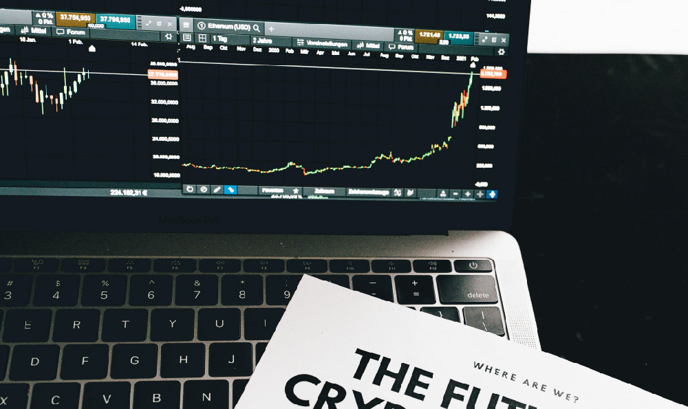 Investing in Apple Shares: A Good Idea? How Do I Start?