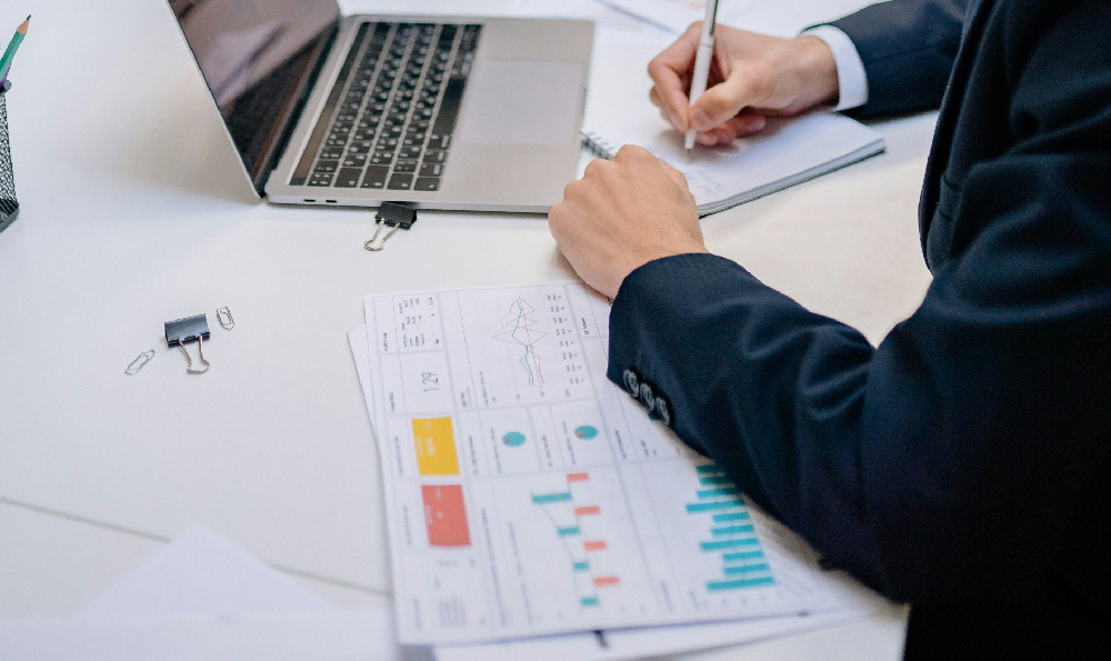 Investing in Vanguard S\&P 500: How and Why?