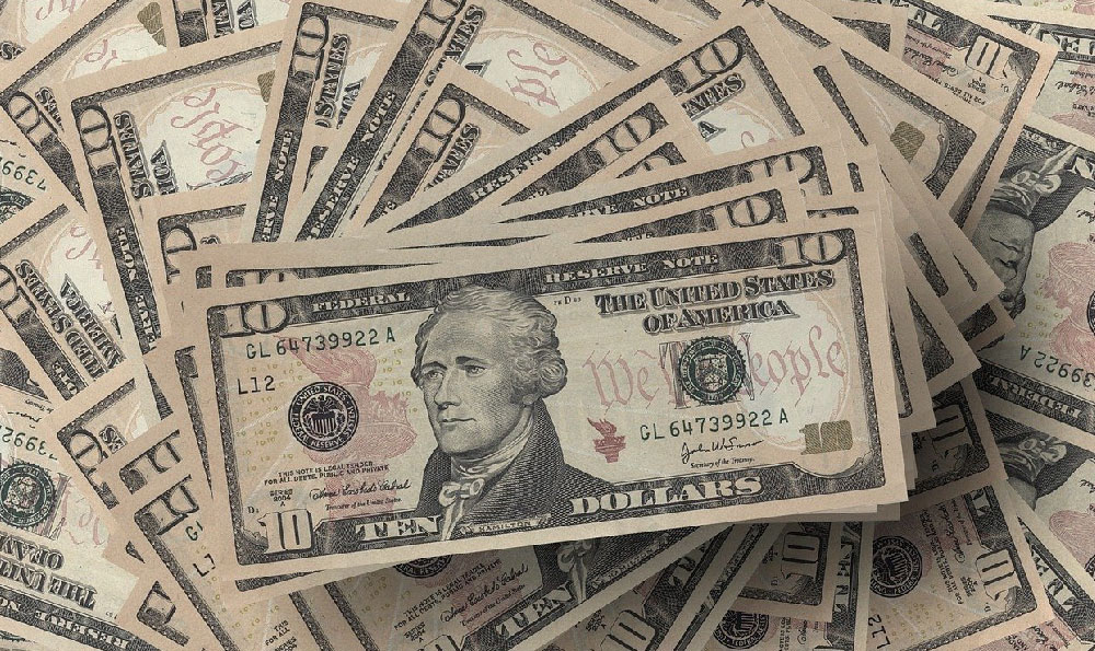 How Much Do Nail Techs Earn? What is the Average Nail Technician Salary?
