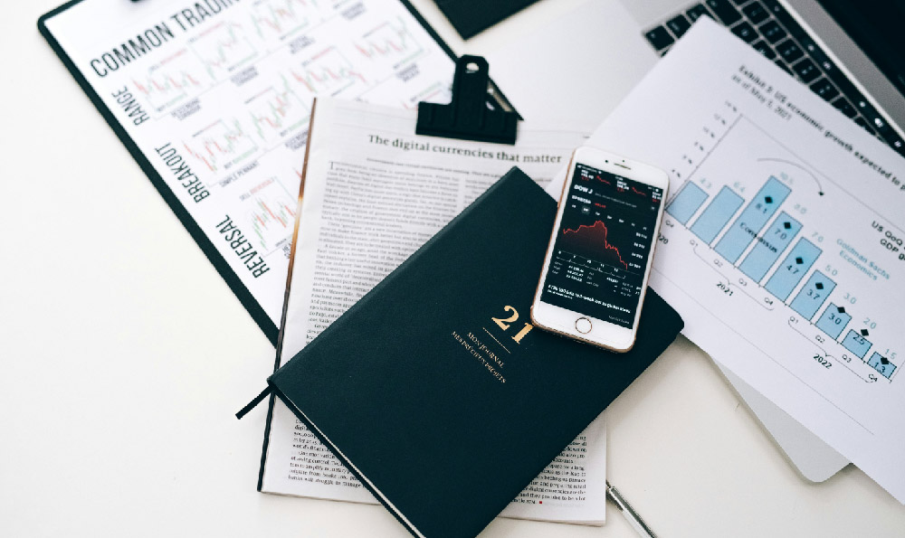 How can I make money online, and is it even possible?
